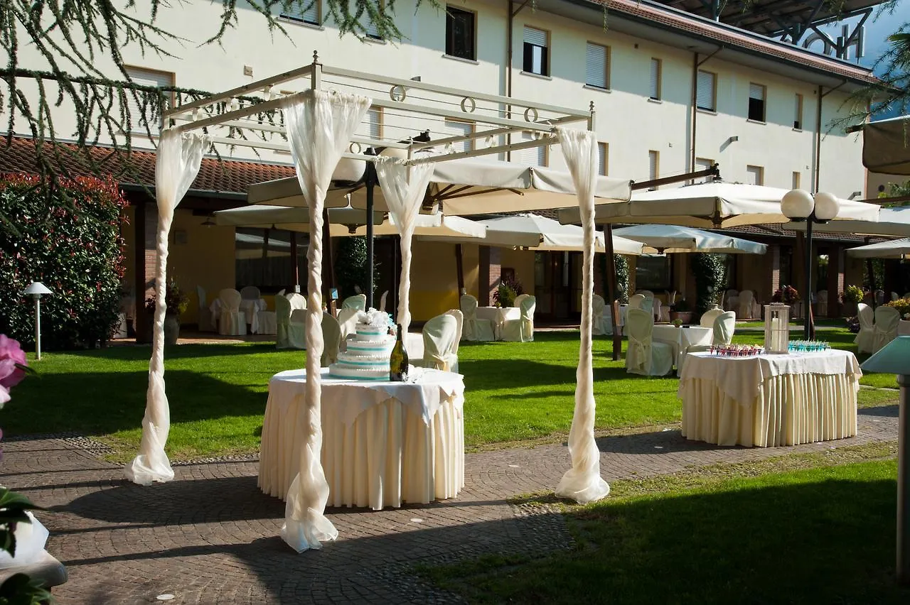 Hotel 2 Magnolie Piancogno 3*,  إيطاليا